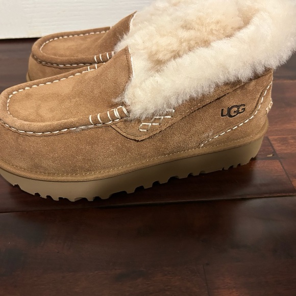 UGG Chestnut Suede Shearling Moccasins - Picture 4 of 8